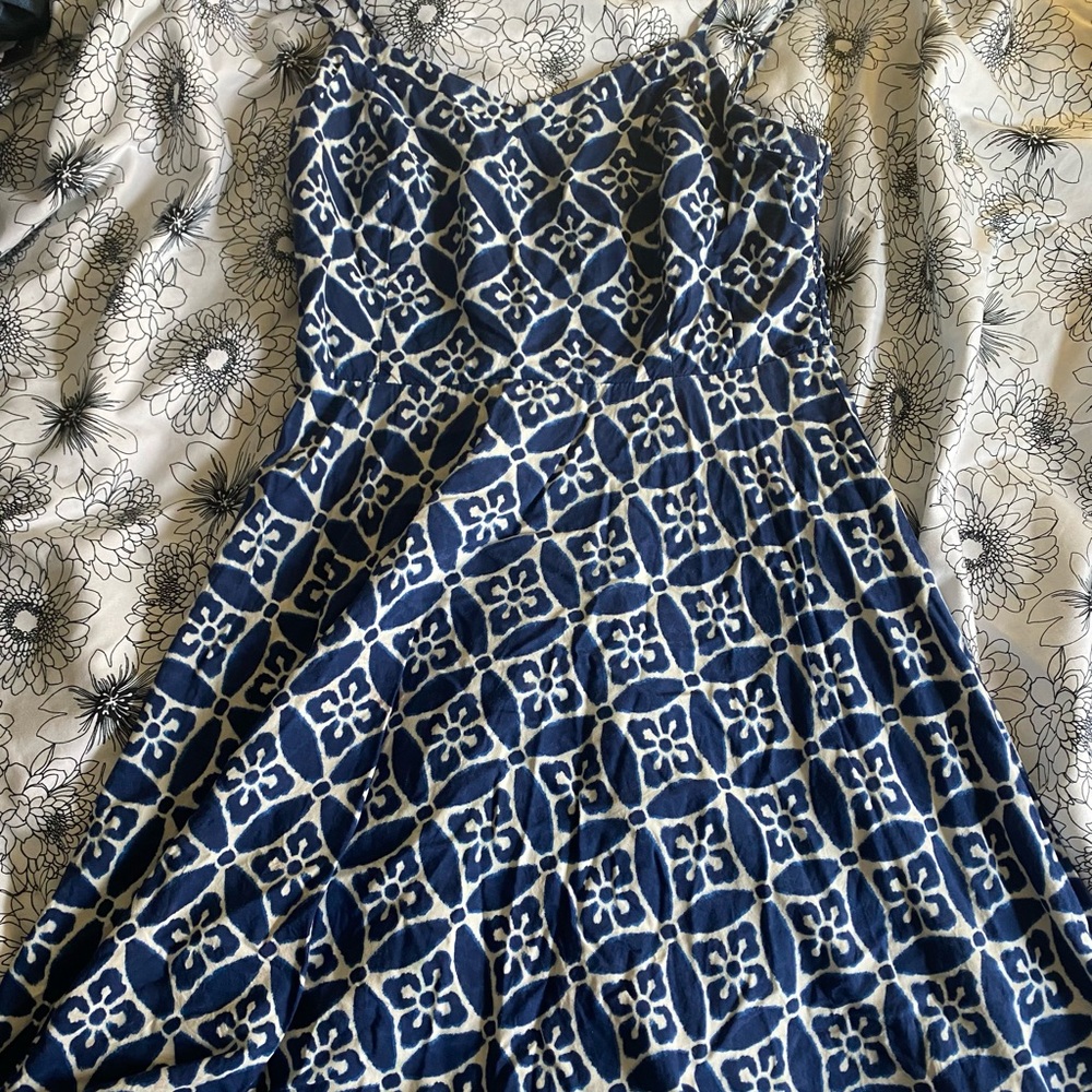 old navy blue & white pattern flare dress